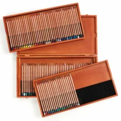 DERWENT | LIGHTFAST Wooden Gift Box — 100 Pencils -Deals Strokezy Store DERWENT7CLIGHTFASTWoodenGiftBoxE28094100pencils 2